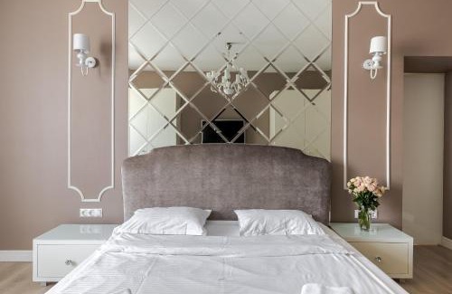 Lviv City Center Apartment | Royal Art-Deco Apartment