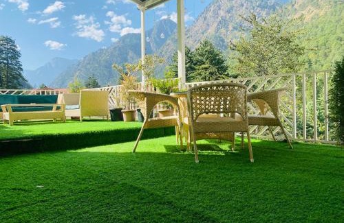 Kasol Hotel | Royal Castle