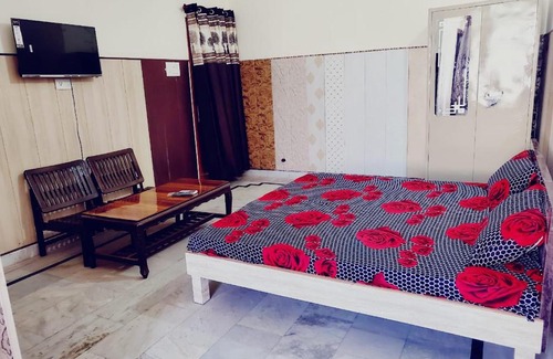 Amritsar Bed & Breakfast | Royal estate villa