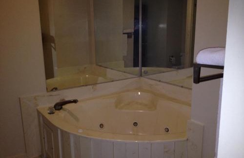 Sparta Hotel | Royal Inn