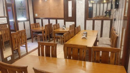 Shimla Bed & Breakfast | Royal King