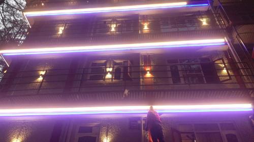 Shimla Bed & Breakfast | Royal King
