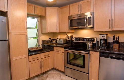 Kihei Condo | Royal Mauian - Remodeled 2 bed/2 bath gr floor - Tri-zone A/C Early Nov Avail
