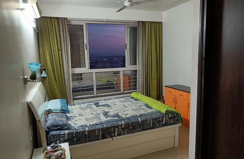 Hadapsar Bed & Breakfast | Royal Nest 3BHK Suites