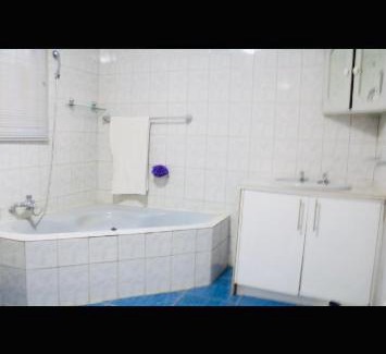 Vereeniging House | Royal Nest Guest House