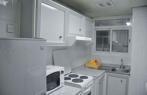 Al Muraqqabat Apartment | Royal Plaza Hotel Apartments