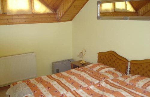 Balatonfured House | Royal Villa