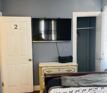 Queens House | Royalbluecozy