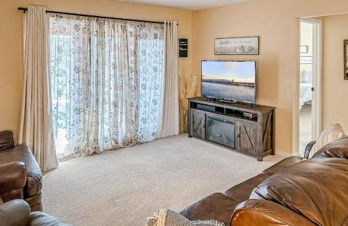 Table Rock Apartment | Royale Retreat