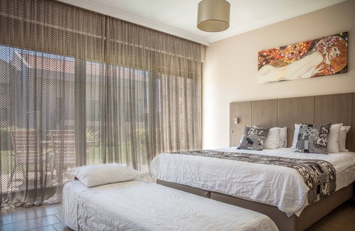 Nikita House | Royalty Suites Seaside