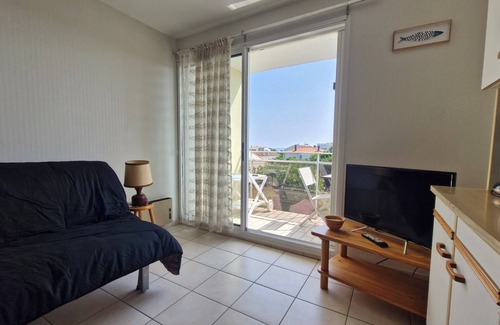 Pontaillac Apartment | Royan - APARTMENT with SEA VIEW - ONLY 300m from the BEACH and SHOPS