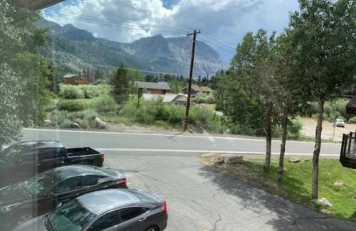 June Lake Apartment | Rr-edgewater17