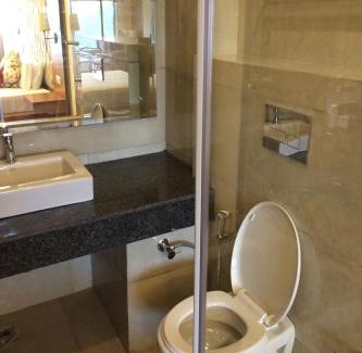 Palampur Hotel | RS Sarovar Portico