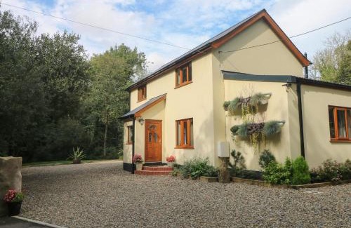 Haverfordwest House | Rudbaxton Water