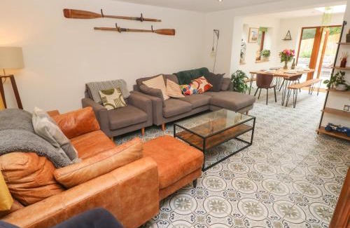 Haverfordwest House | Rudbaxton Water