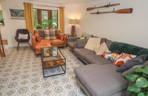 Haverfordwest House | Rudbaxton Water