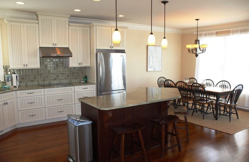 Manteo House | Rudder Village 14 - Gorgeous Canal-Front Home in Pirate's Cove