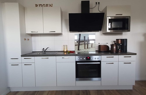 Garz/Rugen Apartment | Ruhig Gelegene, Lichtdurchflutete Ferienwohnung in Garz, auf Rügen