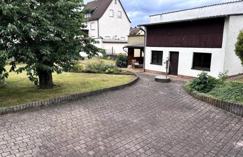 Hirschaid Apartment | Ruhige, zentrale Wohnung OG