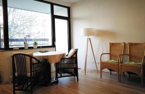 Tullnau Apartment | Ruhiges Apt. direkt am Naherholungsgebiet mit Seeblick, Zentrum 5min, Messe 18min