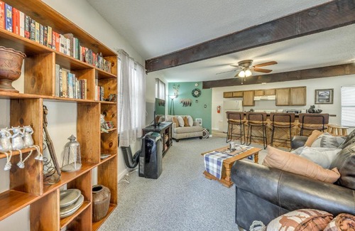 Ruidoso Apartment | Ruidoso Home with Balcony about 16 Mi to Ski Apache!