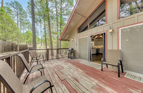 Ruidoso Cottage | Ruidoso Vacation Rental w/Spacious Deck