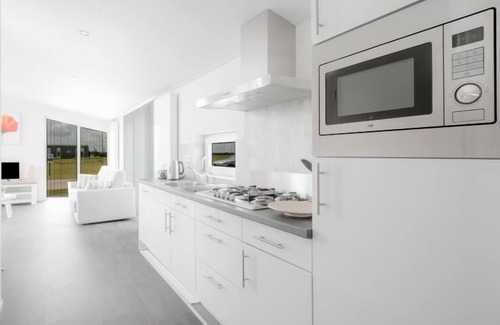 Wemeldinge House | Ruisweg 69 by Interhome