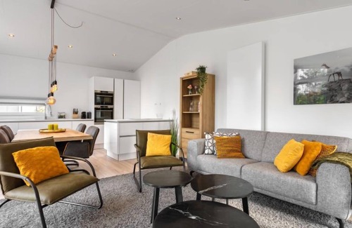Wemeldinge House | Ruisweg 80 by Interhome