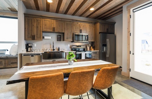 Chelan House | Rum Away with Me at Lake Chelan
