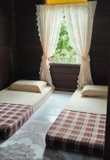 Kampung Permatang Bogak Hotel | Rumah Kayu Masjid Zahir