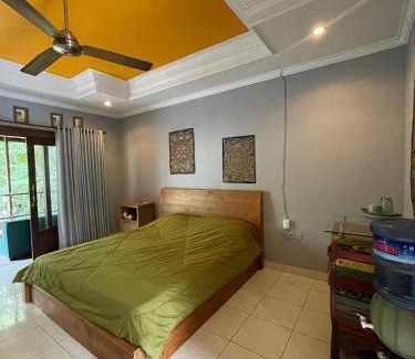 Nyuh Kuning House | Rumah Tunjung Putih