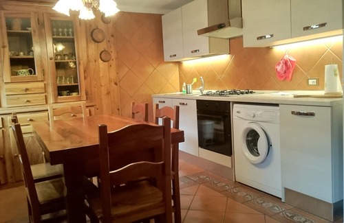 Valtournenche Apartment | Rumpus room warm and cozy