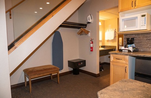 Banff Hotel | Rundlestone Lodge