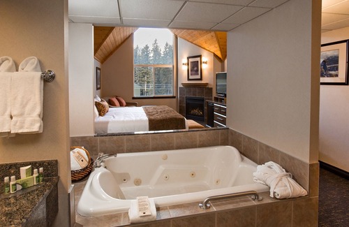 Banff Hotel | Rundlestone Lodge
