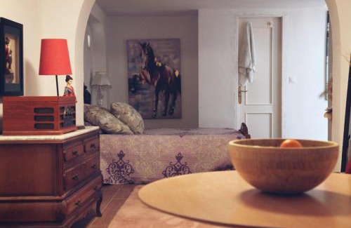 Coin Apartment | RunWild Hen Party Pool Fun for 12