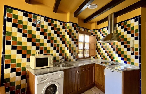 Villaviciosa Cottage | Rural apartment Aptos. turísticos Paseo de la Alameda for 5 people