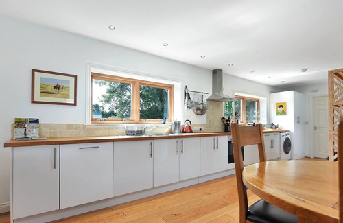 Loughborough House | Rural cottage on equestrian estate