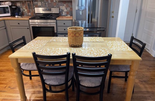 Trenary House | Rural Historic Farm House, Kid and Pet Friendly