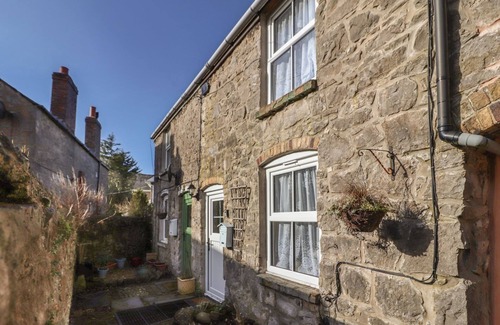 Holywell Cottage | Rural Traditional Stone Holiday Cottage