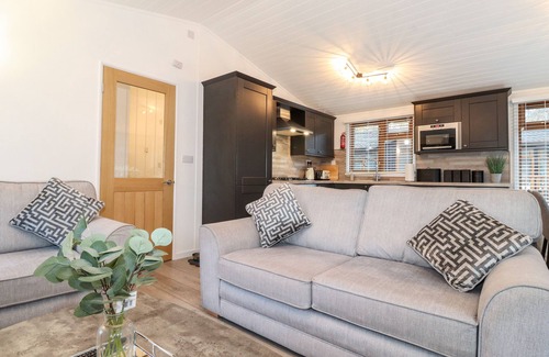 Troutbeck Bridge Cottage | RUSKIN LODGE, pet friendly, with a garden in Windermere