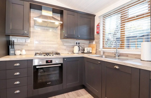 Troutbeck Bridge Cottage | RUSKIN LODGE, pet friendly, with a garden in Windermere