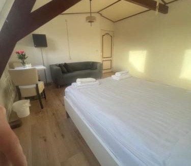 Lobith House | Rust, natuur & een gratis ontbijt met uitzicht op paardenweiden