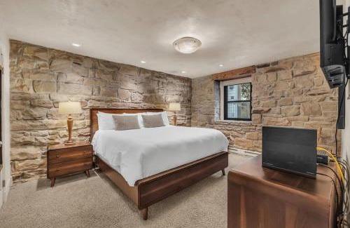 Downtown Park City House | Rustic 2BR Steps from Main St