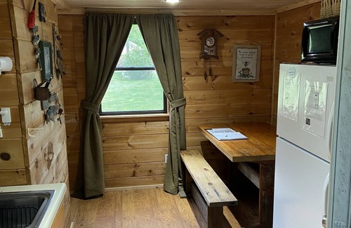 Charlestown Cabin | Rustic cabin, 1.5 miles to beach, sleeps four