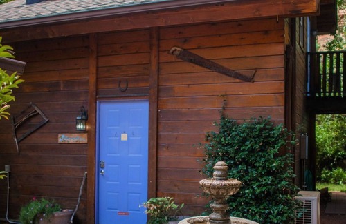Sedona Cabin | Rustic Cabin for 2 in Oak Creek Cabin