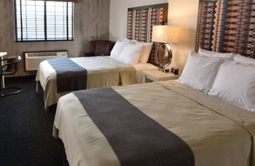 Broken Arrow Hotel | Rustic Charm Meets Modern Comfort in Broken Arrow Getaway! On-site Bar
