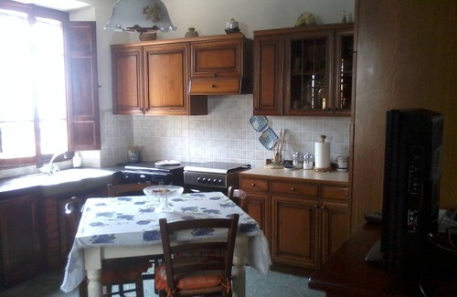Pietrasanta Apartment | Rustic first hill sea view in Versilia