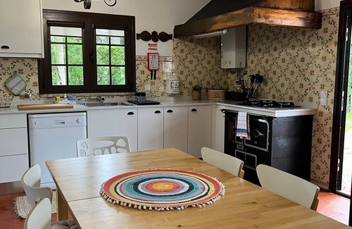Mafra Cottage | Rustic house with garden and private pool in very quiet area