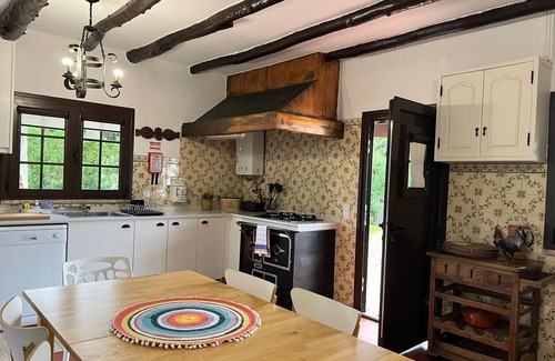 Mafra Cottage | Rustic house with garden and private pool in very quiet area
