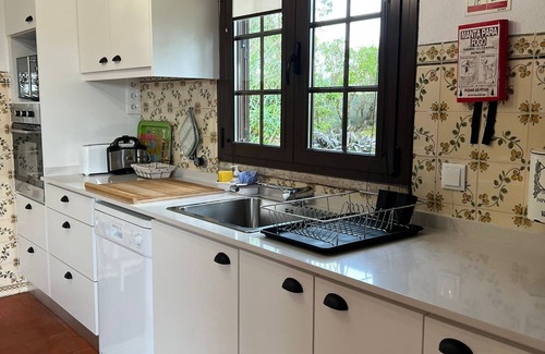 Mafra Cottage | Rustic house with garden and private pool in very quiet area